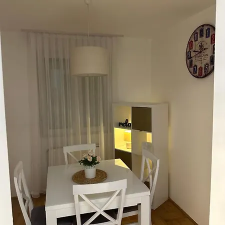 Big White M Apartment Belgrad Exterior foto