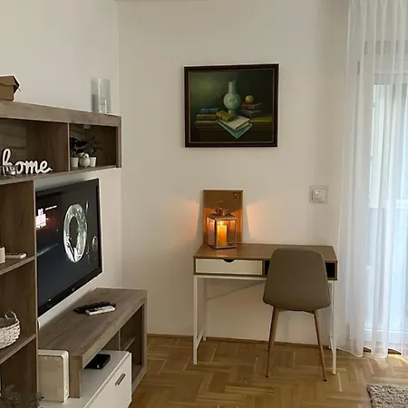 Big White M Apartment Belgrad Exterior foto