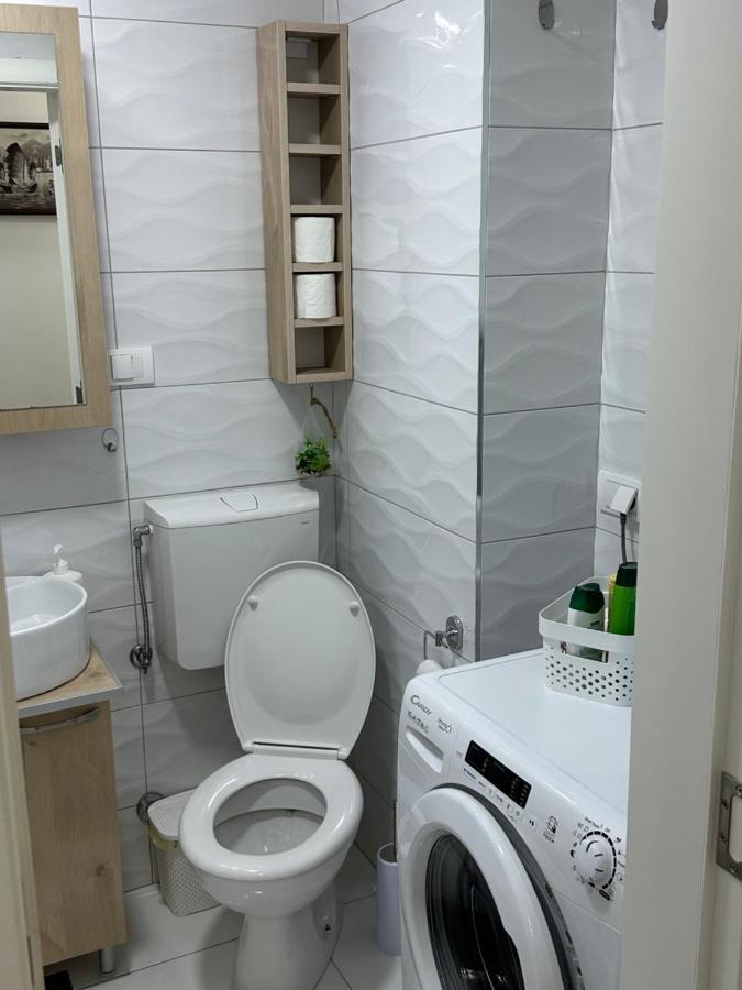 Big White M Apartament Belgrad